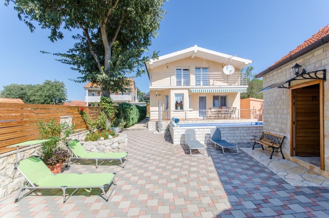 Dalmatian Village Charm - Spacious Villa With Pool Near Trogir Primorski Dolac Exterior foto