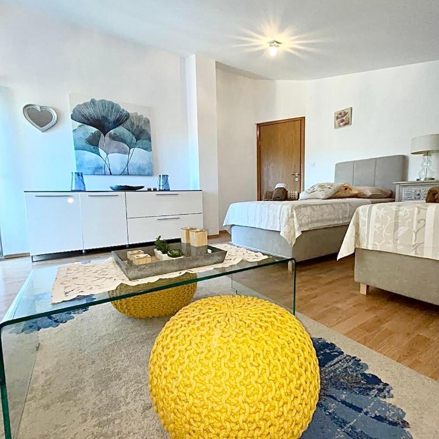 Dalmatian Village Charm - Spacious Villa With Pool Near Trogir Primorski Dolac Exterior foto