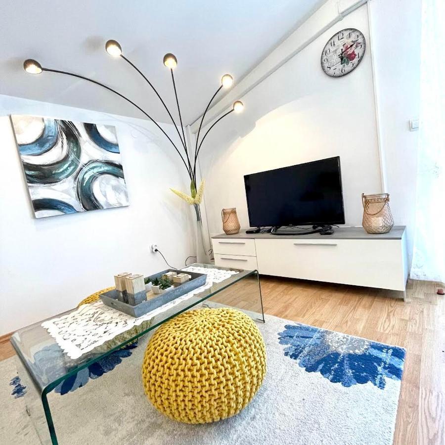 Dalmatian Village Charm - Spacious Villa With Pool Near Trogir Primorski Dolac Exterior foto